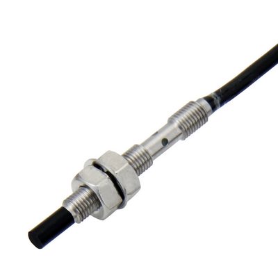 Omron Inductive Sensor, M4, Dislocated head, 2mm, DC, 3 cables, 2m cable, PNP-NK 4548583405677