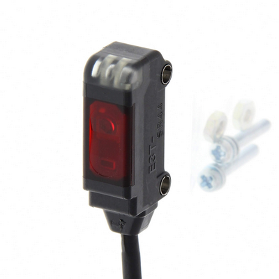 Omron photoelectric sensor, reflector, miniature, 200mm, npn, d-on, 2m cable, 4547648590396