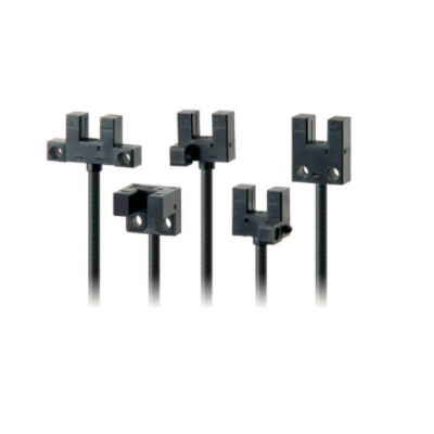 OMRON Photomicro sensör, yuva tipi, T-şekli, 5 mm, PNP, konektör 4547648822336